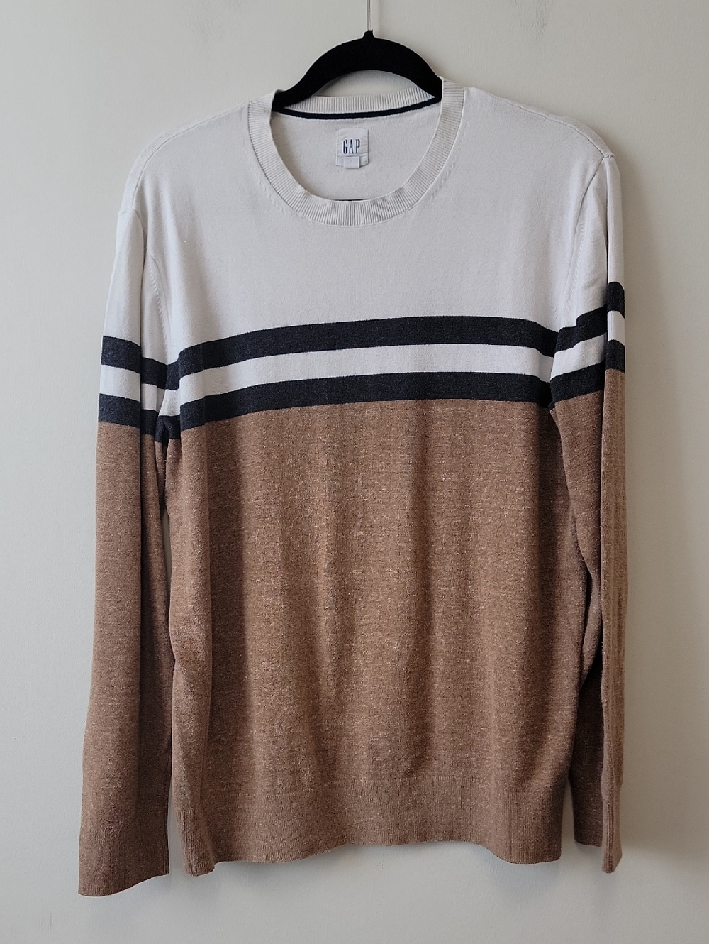 GAP Men’s White, Black & Brown Striped Preppy Casual Crewneck Sweater